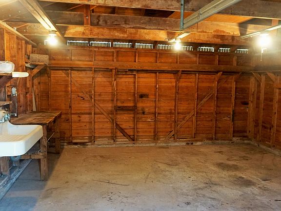 5th image of 2112 47th St