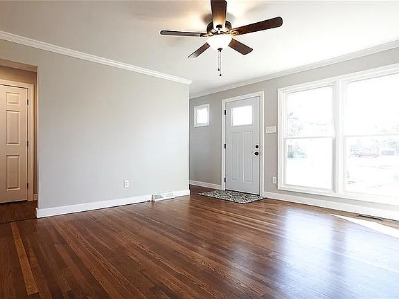 2nd image of 7242 Stonewall Dr