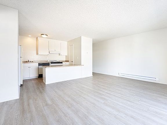 4th image of 739 E El Camino Real #643