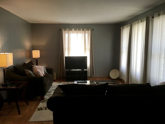 4th image of 1867 Kensington Ave