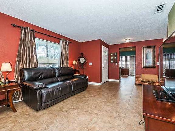 4th image of 631 Fairmont Ave APT B