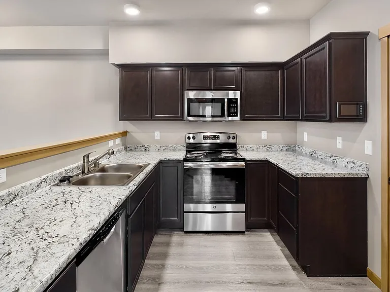 Tremezzo Apartments — Photo 117