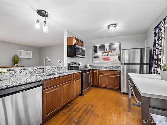 5th image of 114 Raintree Ct