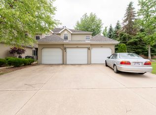 505 Eagle Trce #505, Mayfield Heights, OH 44124