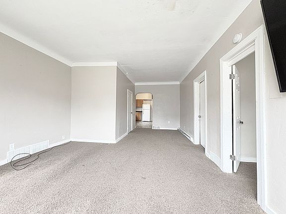 3rd image of 1473 Western Ave #1