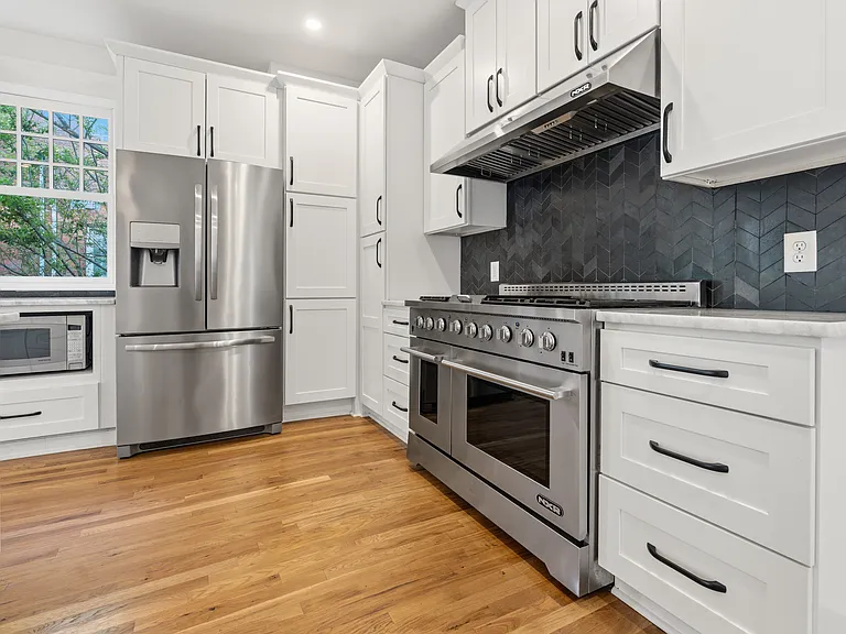 610 Russell St — Photo 6