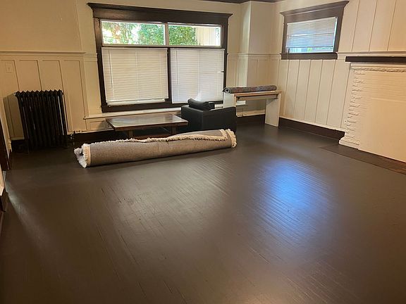 4th image of 5015 17th Ave NE #5015A