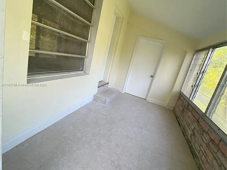 170 NW 49th St — Photo 3