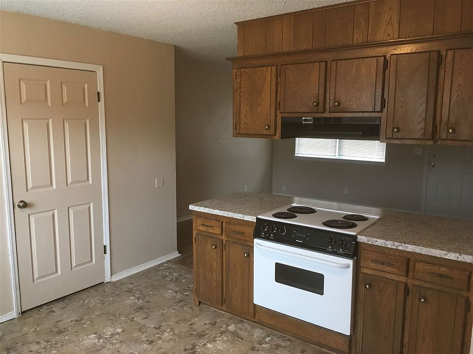 2nd image of 109 Cross St
