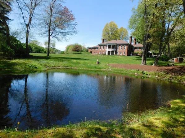 159 Woodland Mead, South Hamilton, MA 01982