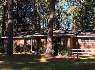 7 E Ridge Road Ext, Laurel, MS 39440