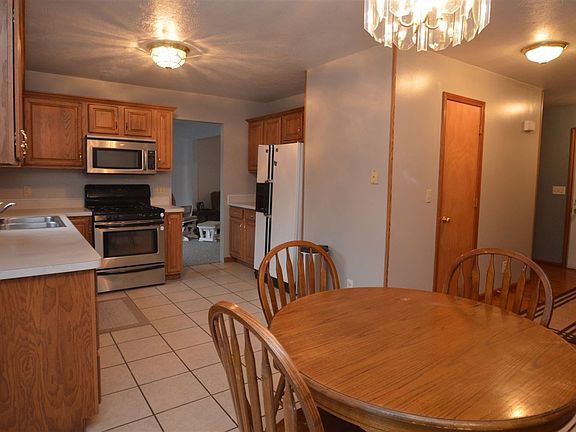 5th image of 2313 Revere Dr