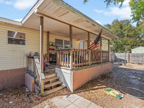 2125 Jeannie St, Navarre, FL 32566