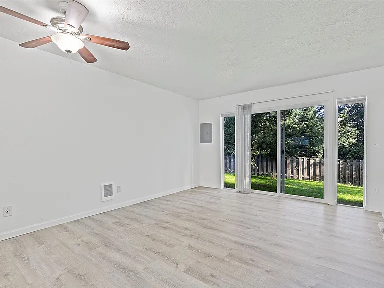 Powell Butte Townhomes — Photo 56