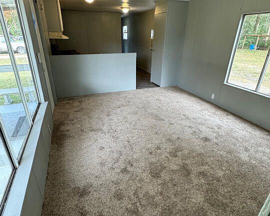 3rd image of 116 PARK Circle