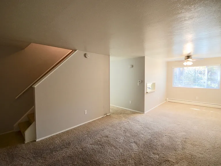 5705 S Pearl St — Photo 1