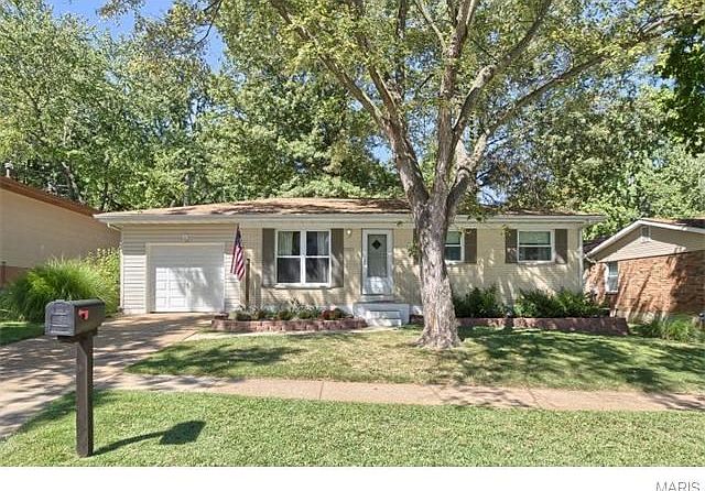 1st image of 2927 Shores Dr