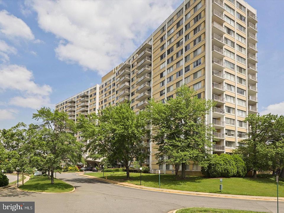 1st image of 301 N Beauregard St APT 217