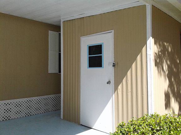5th image of 8725 Barcin Cir