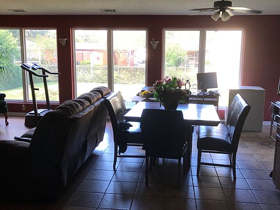 Breakfast Area off Kitchen