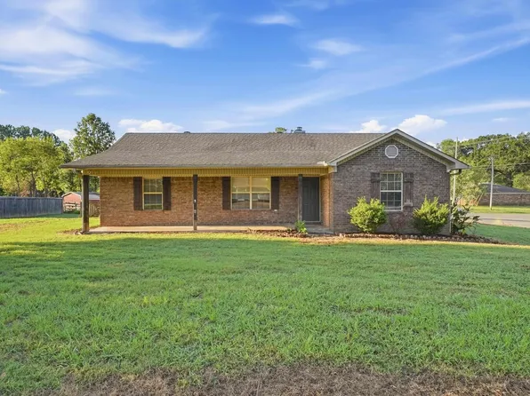 2 Tumblewood Dr, Conway, AR 72032