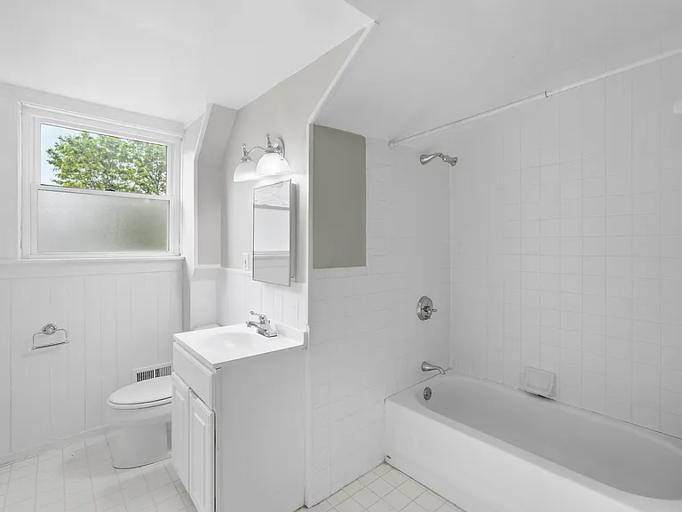 3774 Drake Ave — Photo 36