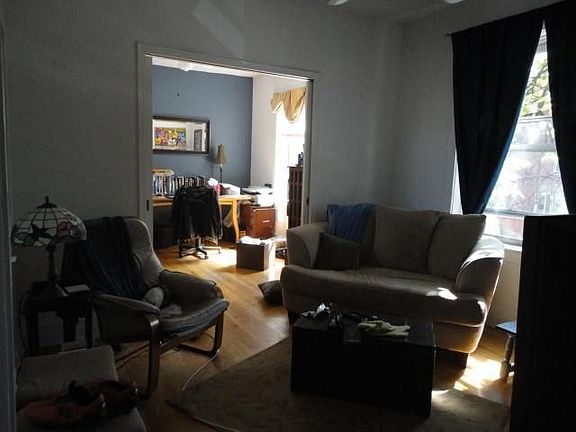 2nd image of 1710 W Ainslie St