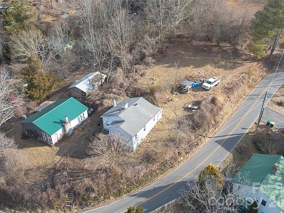 5th image of 99999 Lookout Rd #1