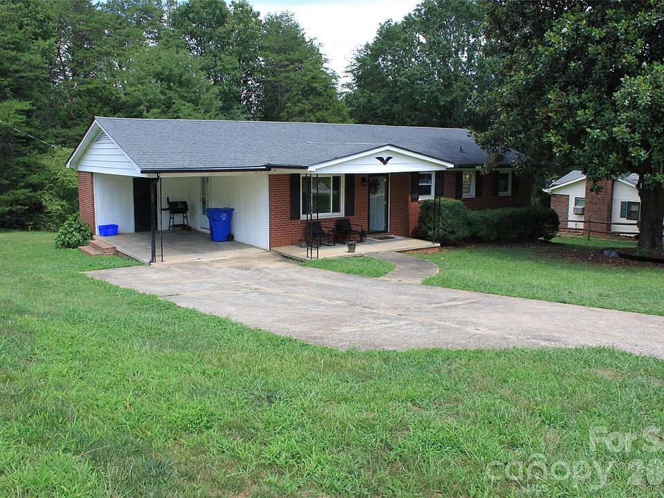1st image of 165 Springdale Dr