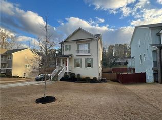 2041 Garden Cir, Decatur, GA 30032