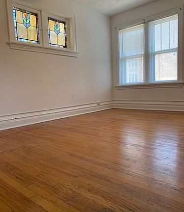 5th image of 1019 Art Hill Pl #2N