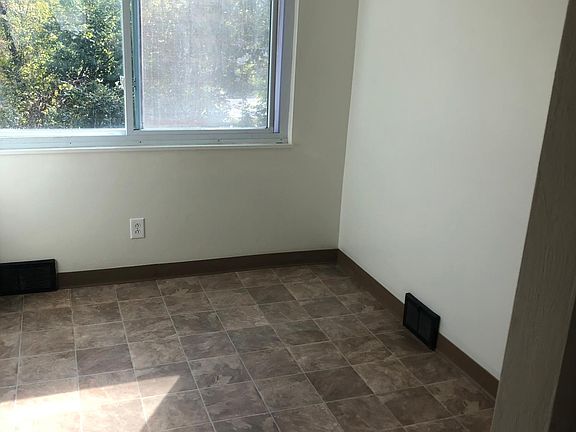 3rd image of 10950 Center Hwy #1