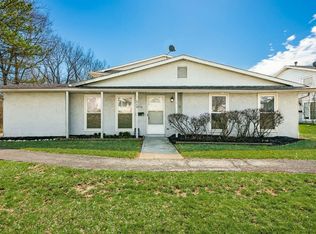 714 Cherry Hollow Rd #G, Columbus, OH 43228