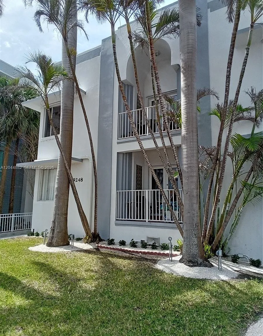 Sunset Condo — Photo 3