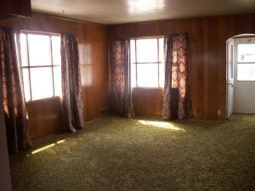 3rd image of 1054 Dettloff St