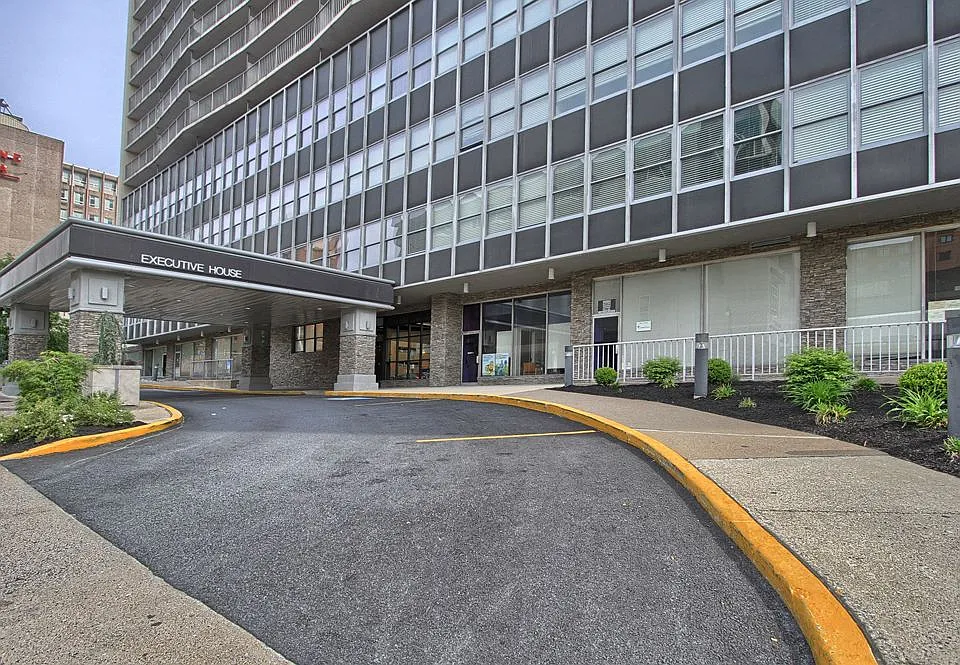 Executive House Apartments