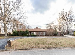 2 Club Grounds Dr, Owensboro, KY 42303