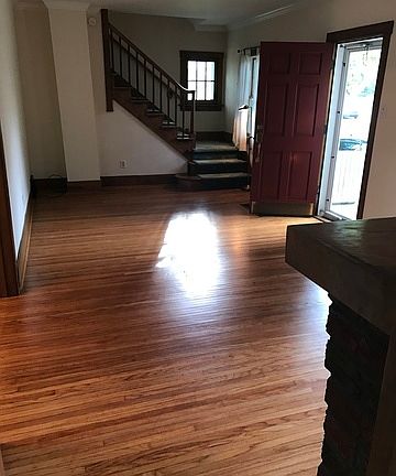 2nd image of 727 Hill Ave