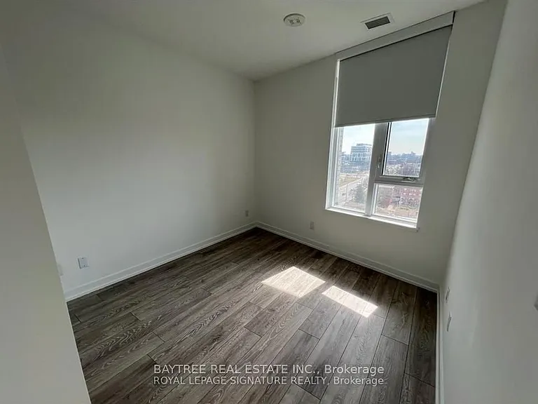 352 Front St W #622 — Photo 4