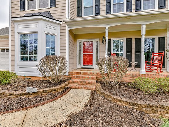 3rd image of 13518 Willow Breeze Ln
