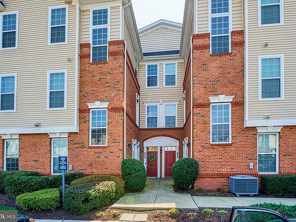 2nd image of 23290 Milltown Knoll Sq Unit 103
