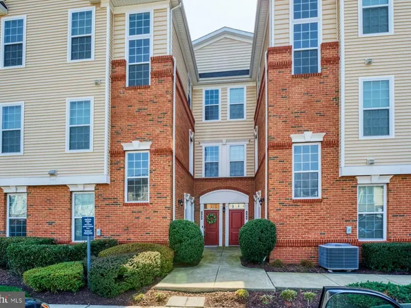 23290 Milltown Knoll Sq Unit 103, Ashburn, VA 20148
