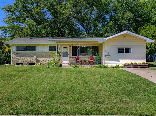 1301 N Kokomo Ave, Derby, KS 67037