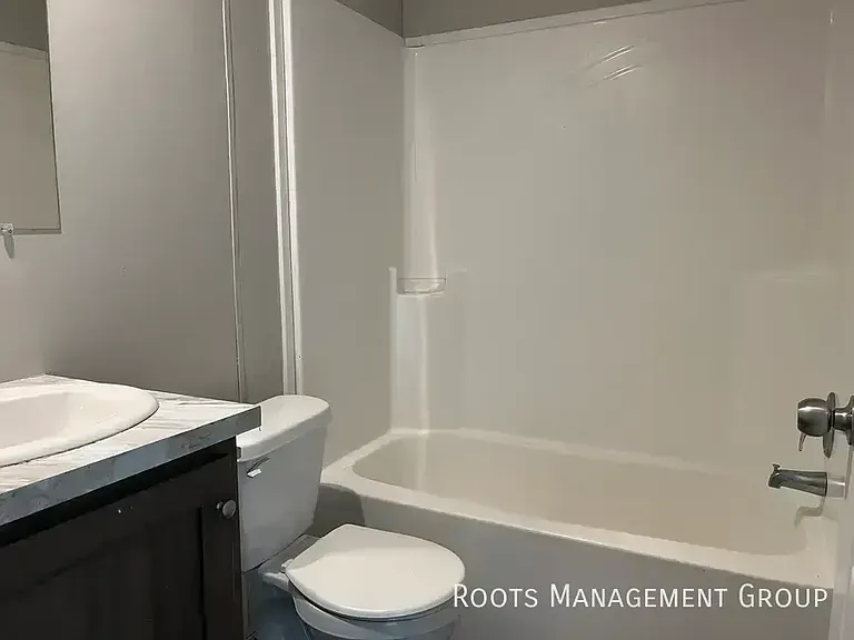 206 Carriage Lane Est #206 — Photo 7