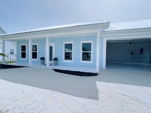 405 La Siesta Dr, Mexico Beach, FL 32456