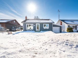 478 New St, Renfrew, ON K7V1G8