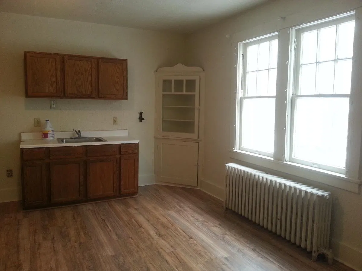 3 bed, 1000 sqft, $750 — Photo 3