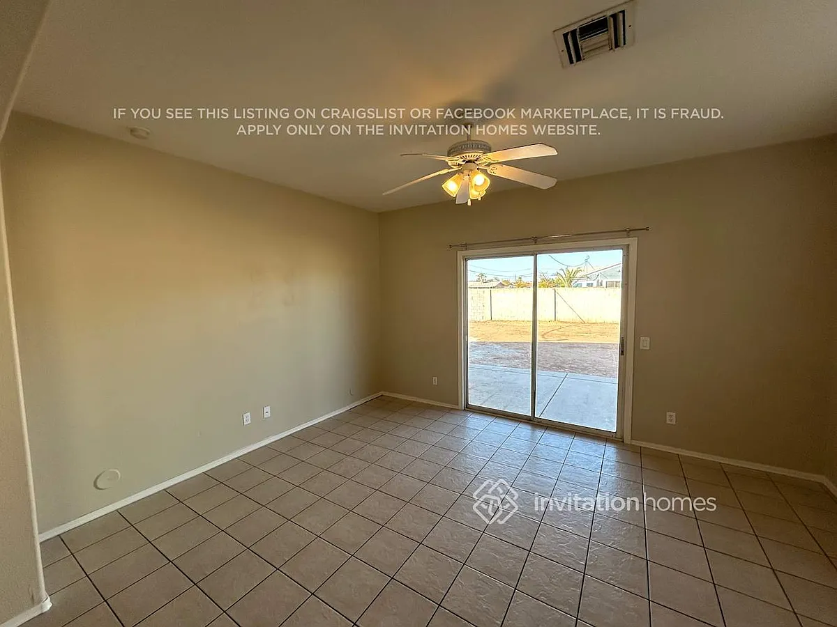 Building Photo - 3102 E Roeser Rd