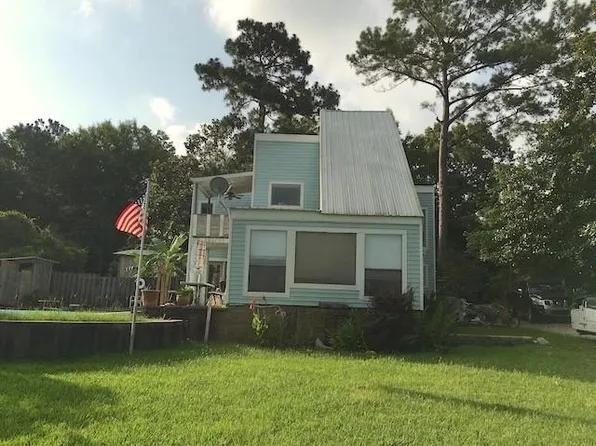 12236 Boulet Dr, Coden, AL 36523