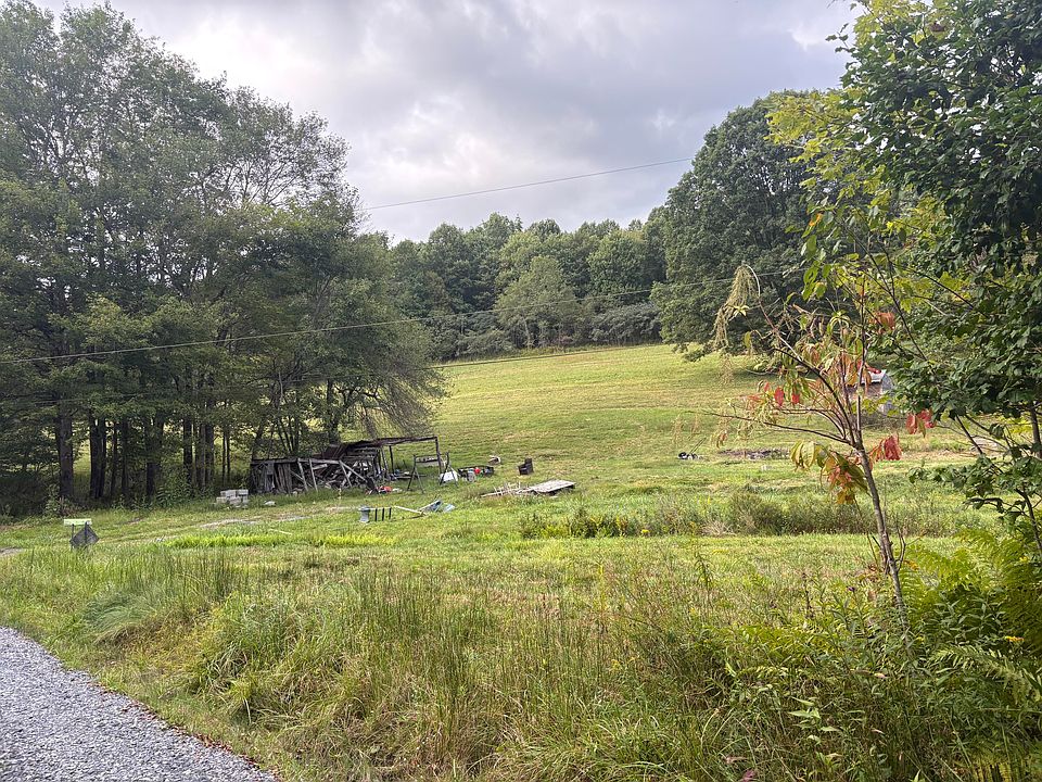 1st image of 644/653 Sugar Camp Rd